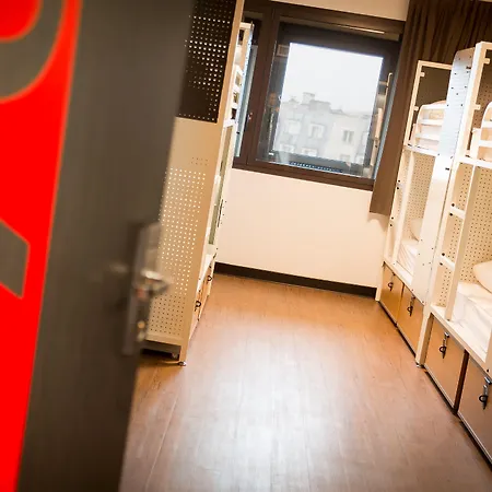 Generator Хостел *