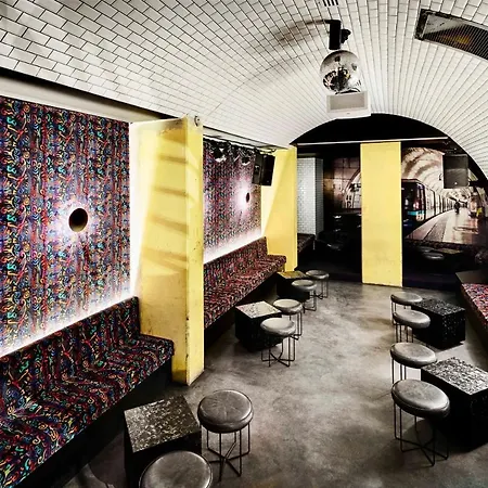 Generator Hostel *