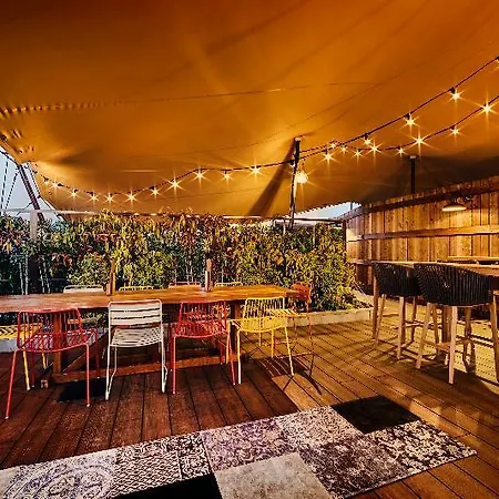 Generator Hostel
