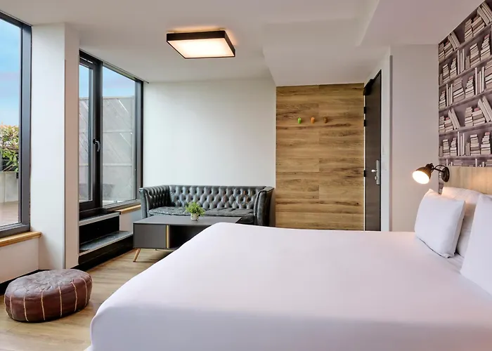 ジェネレーター * パリ