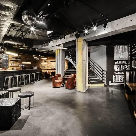 Vandrerhjem Generator Paris