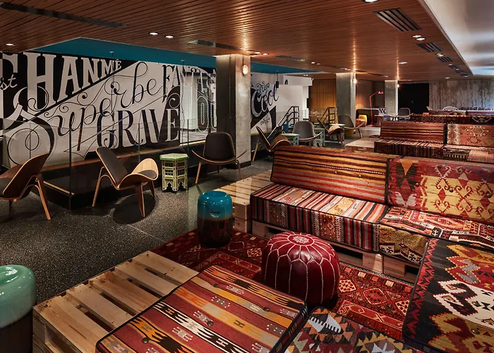 제너레이터 호스텔 파리