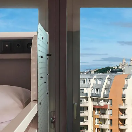 Auberge de jeunesse Generator *