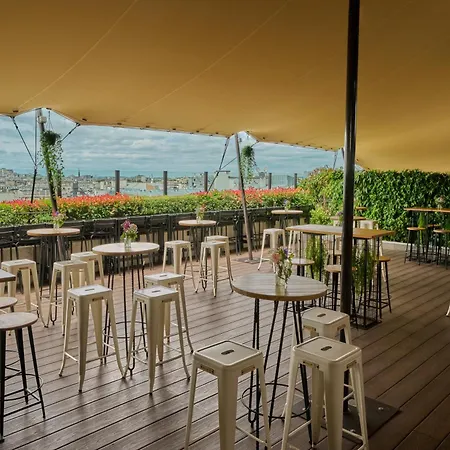 אכסניה Generator פריז