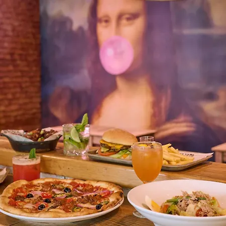 Generator * פריז