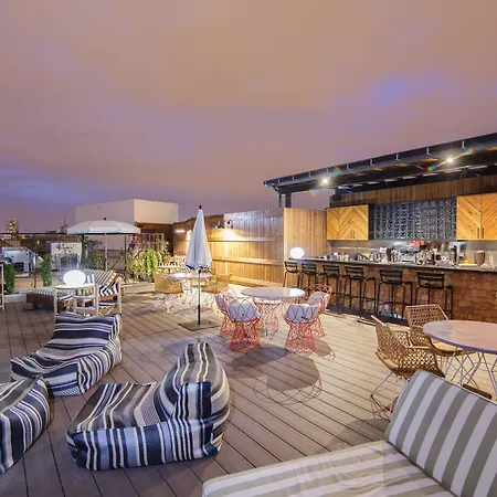 Generator אכסניה *